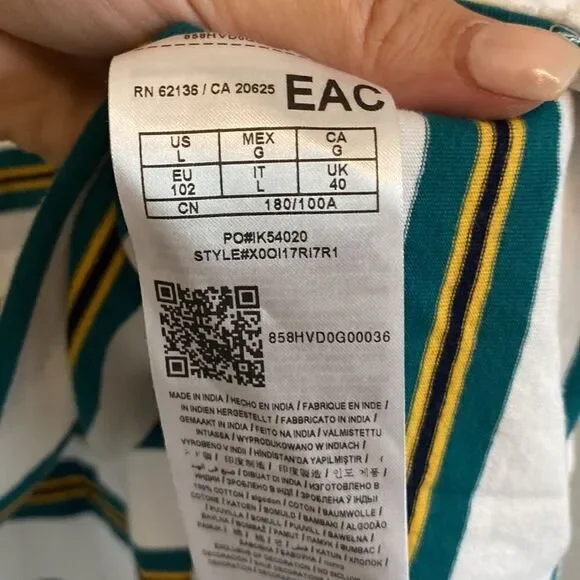 Guess- men’s striped tee- Size large - Picture 4 of 5